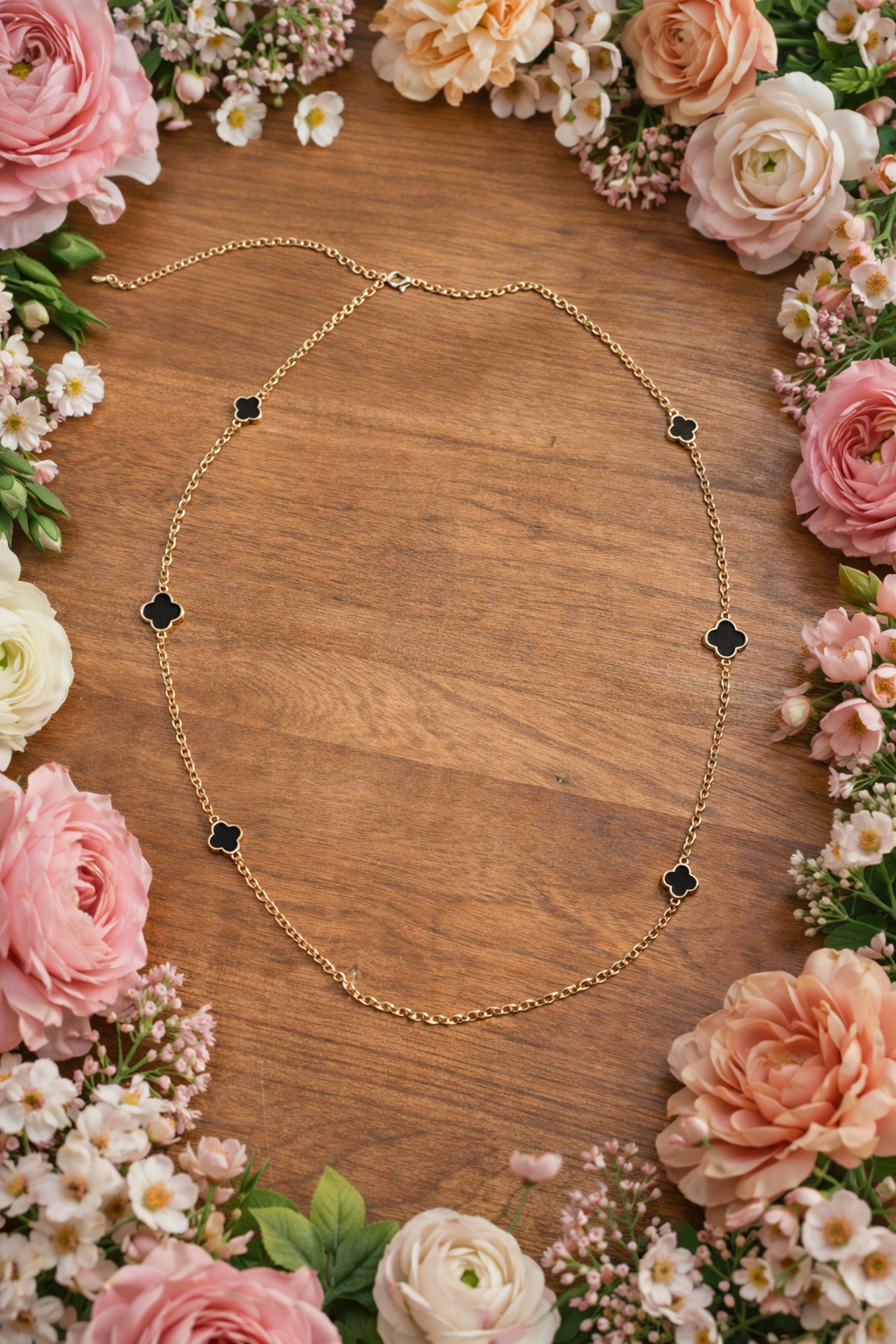 El-Muntaha Noir Necklace